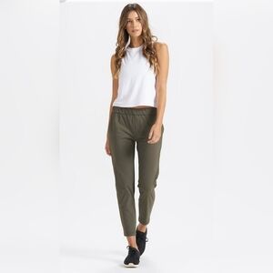Vuori Olive Ankle Pants